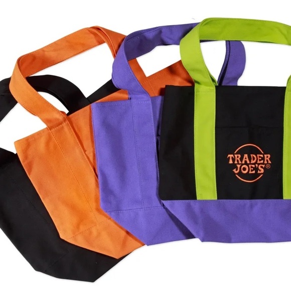 Trader Joe's Halloween Reusable Tote Bags SET OF 4 - NWT - Picture 2 of 3
